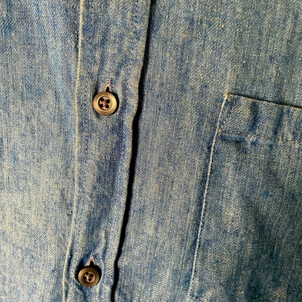 Banana Republic Light Denim Blue Casual Button-Down Shirt